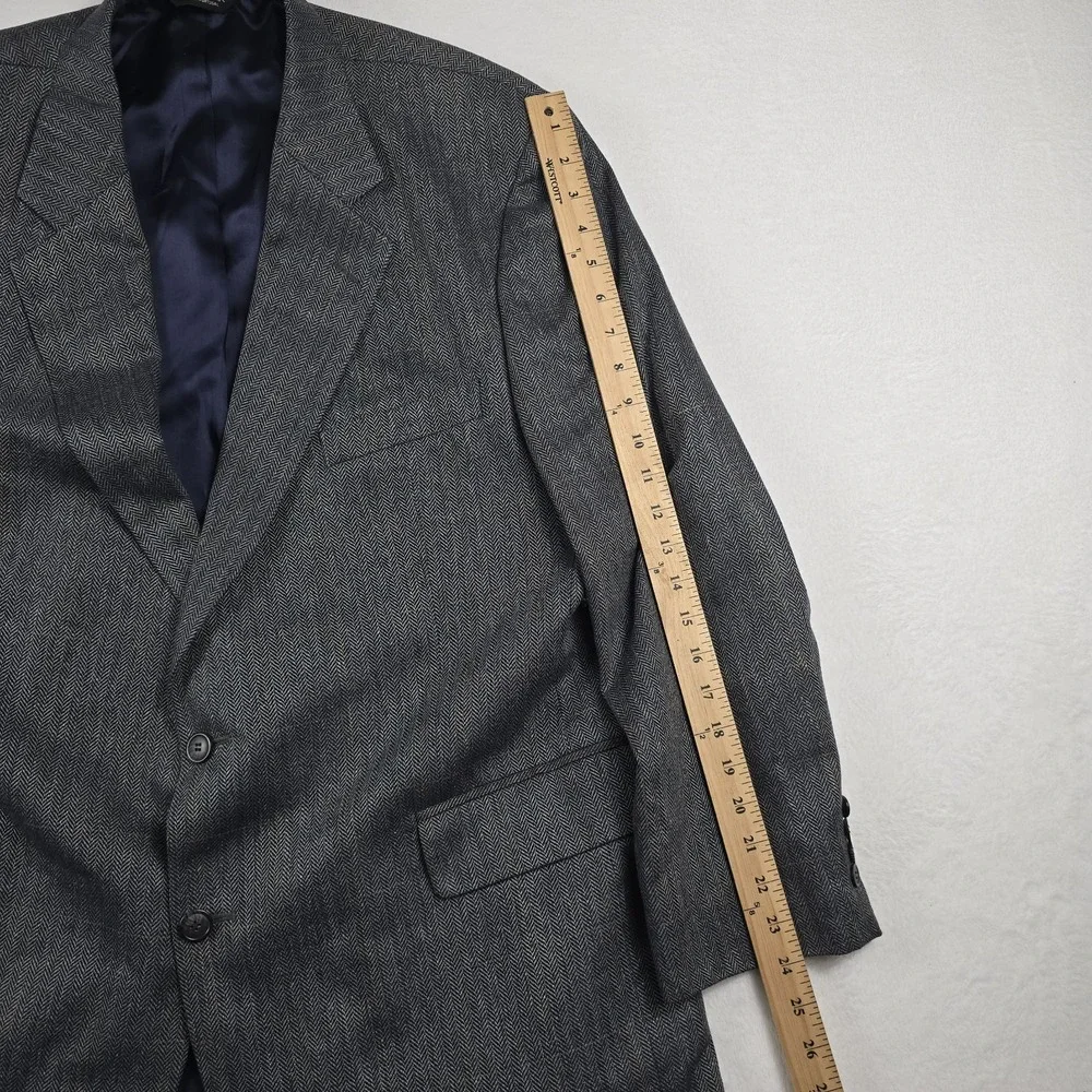 Jos A Bank Silk Herringbone Windowpane Men's 46R Gray 2-Button Blazer Sport Coat